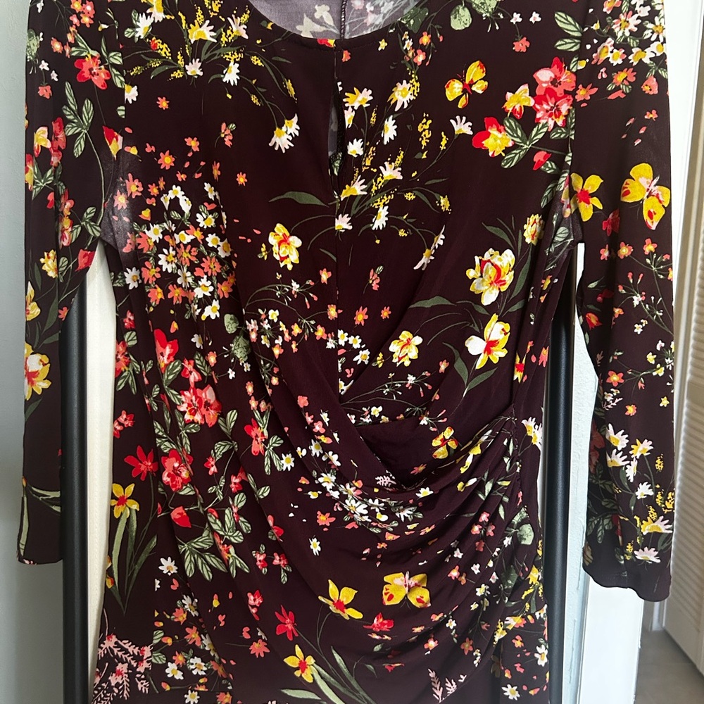 New York & Company Ruched Brown and Red Blouse